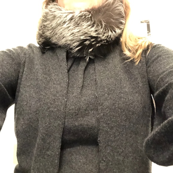 Marlowe fur wrap - Picture 1 of 5